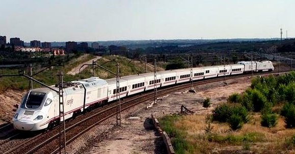 Trains from Porto to Faro