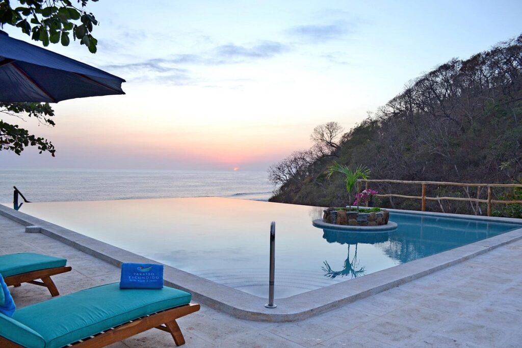 Resorts in El Salvador
